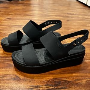 Black Croc platform sandals